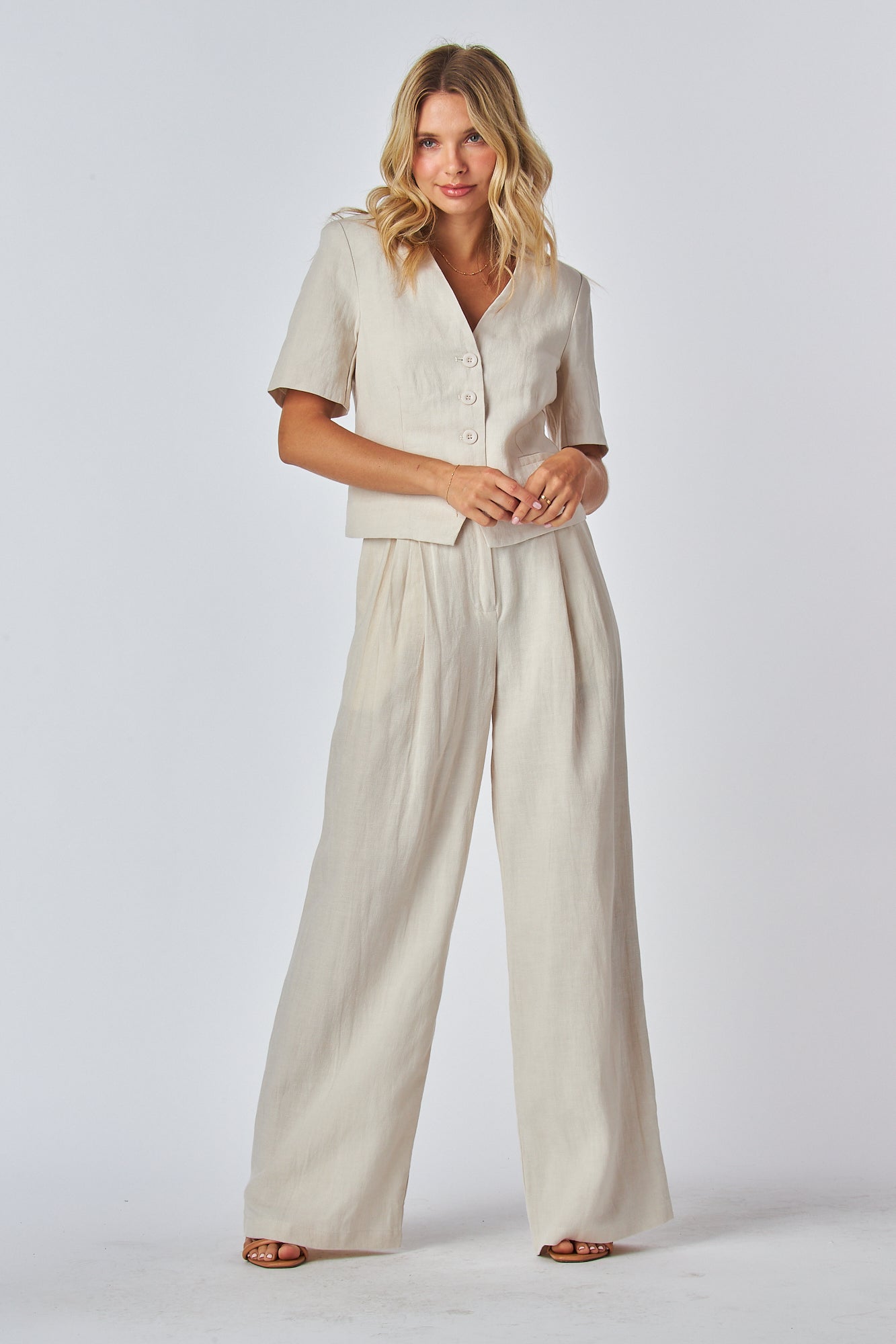 High waist wide-leg slacks
Flattering high-waisted pants
Wide-leg trousers for women
High-rise wide-leg trousers
High waist pants for curvy figures
Slimming high waist slacks
Wide-leg slacks with tummy control
Chic high-waisted wide-leg pants
Best wide-leg pants for petite women
Office-ready high waist wide-leg trousers
Comfortable wide-leg pants with flattering fit
High waisted wide-leg pants for work
Flowy wide-leg pants for tall women
Elegant high-rise wide-leg slacks
Stylish wide-leg pants with pockets