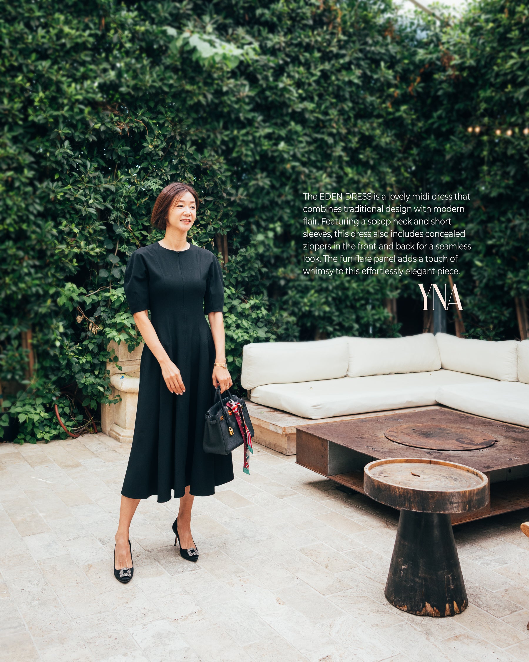 Structured fit and flare dress
Classic silhouette midi dress
Zipper detail midi dress
Minimalist round neck dress