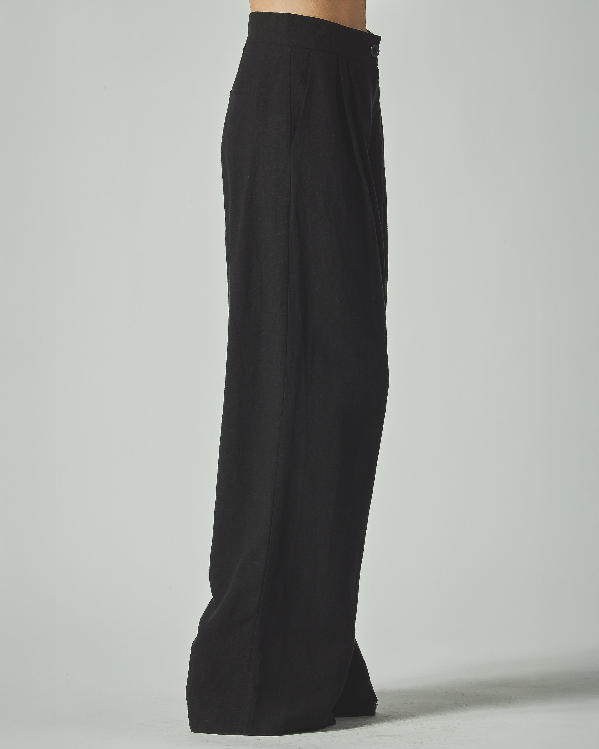 High waist wide-leg slacks
Flattering high-waisted pants
Wide-leg trousers for women
High-rise wide-leg trousers
High waist pants for curvy figures
Slimming high waist slacks
Wide-leg slacks with tummy control
Chic high-waisted wide-leg pants
Best wide-leg pants for petite women

Office-ready high waist wide-leg trousers
Comfortable wide-leg pants with flattering fit
High waisted wide-leg pants for work
Flowy wide-leg pants for tall women
Elegant high-rise wide-leg slacks
Stylish wide-leg pants with pockets