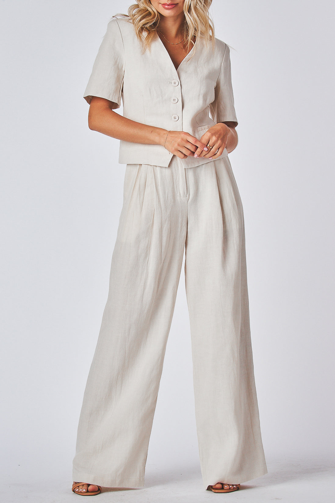 2606155 MEDI ALICE SHIRT JACKET アイボリー Alice Jacket | Natural Short-Sleeve Linen-Blend Jacket | YNAKIM