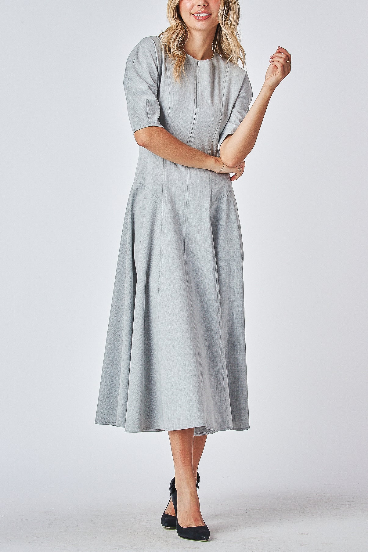 Front and back zipper dress
Elegant fit and flare dress
