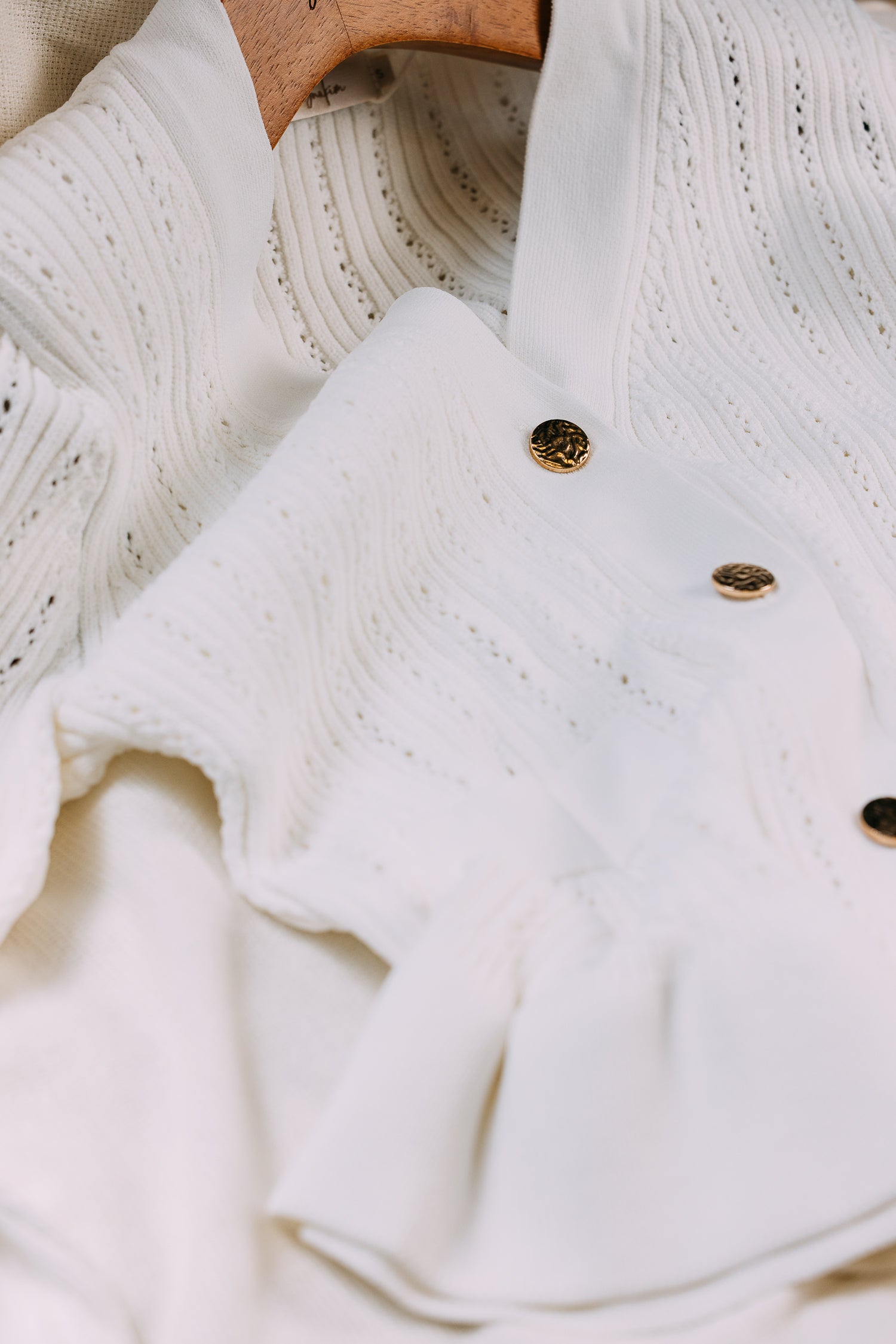 Ruffle hem knit top
