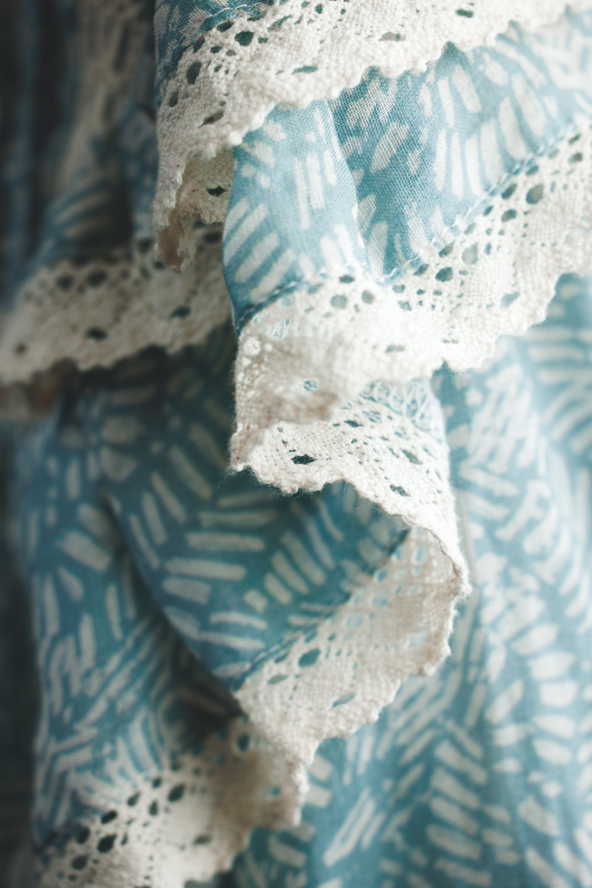 Boho print blouse
Ruffle shoulder boho top
Button up boho blouse
Sheer bohemian blouse
Translucent boho print top
Ruffle layered sleeve blouse
Boho blouse with fitted cuffs
Printed sheer button blouse
Bohemian print blouse with ruffle shoulders
