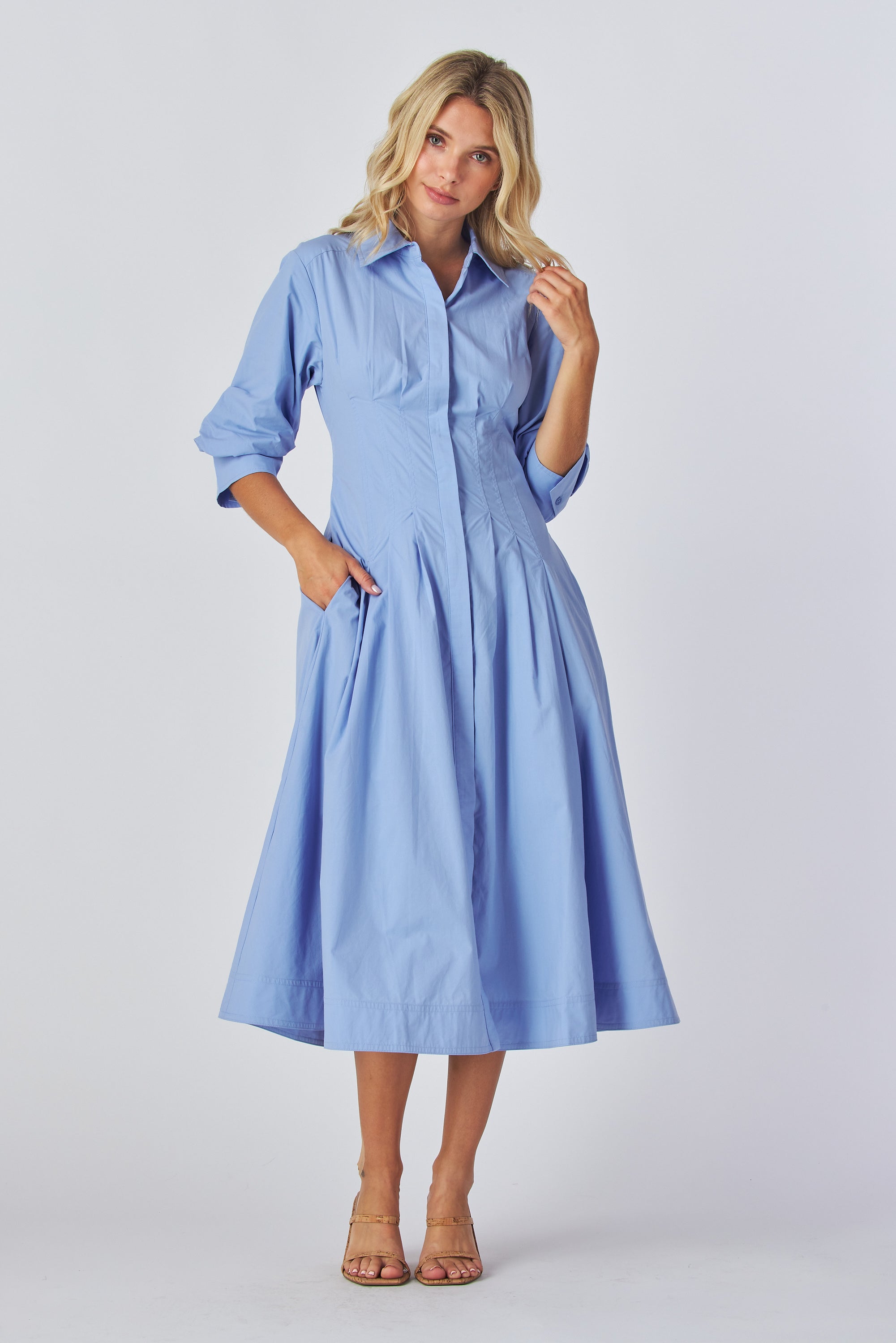 3/4 sleeve maxi dress
Shirt collar maxi dress
Hidden button-up dress
Front and back pleated dress
Pleated maxi shirt dress