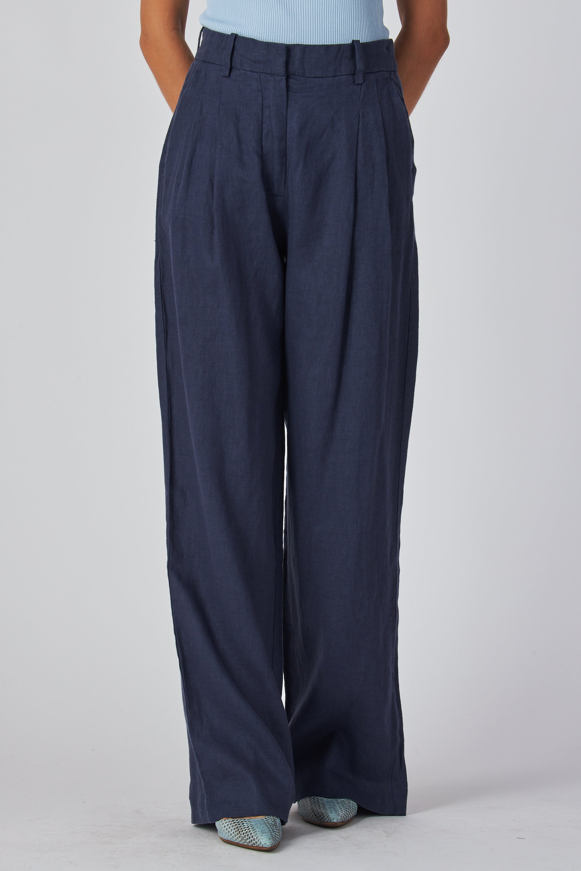 Relax Fit Navy Pants Straight Leg Pleated Waist Pants