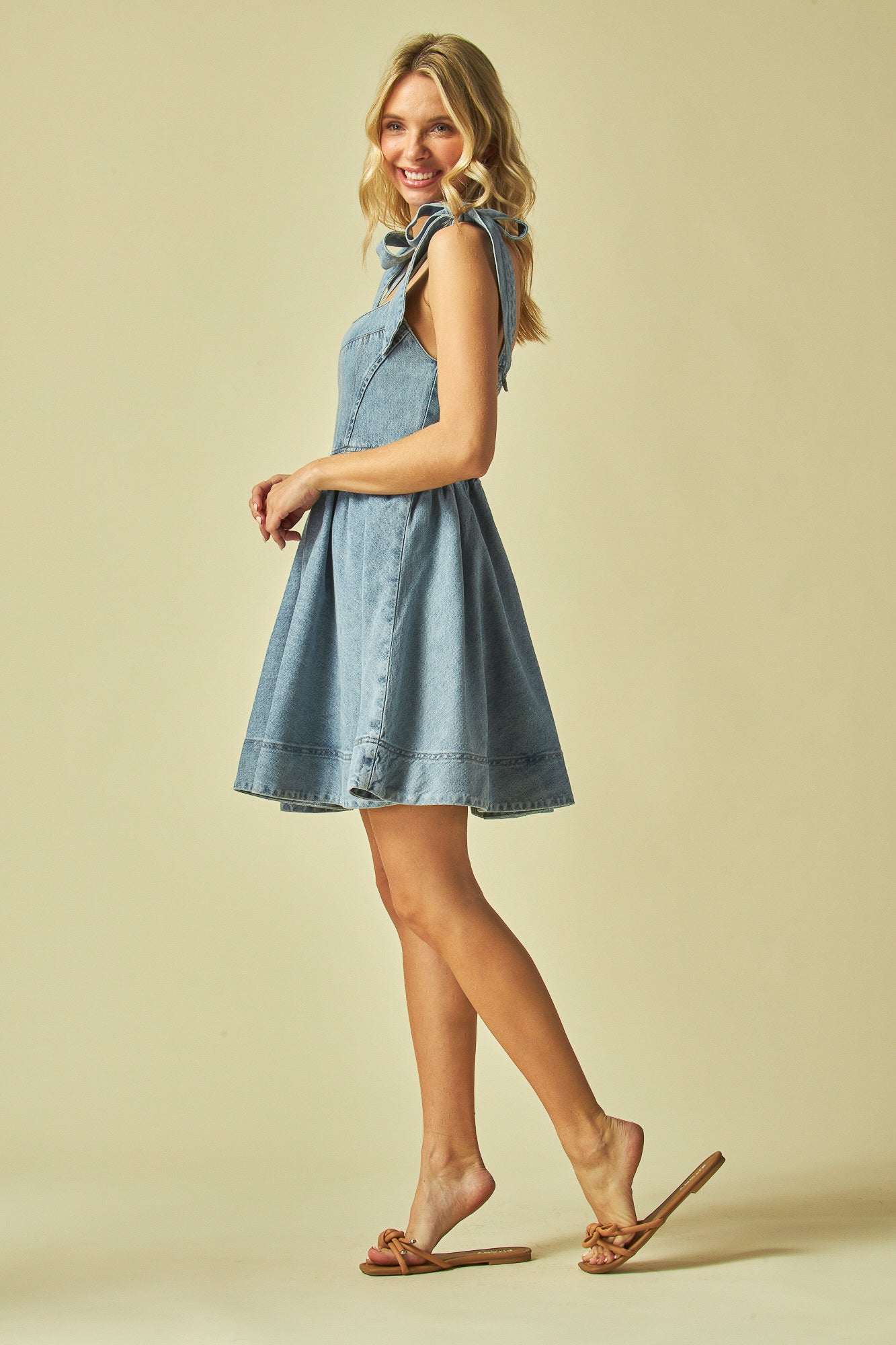 Sleeveless tie strap dress
Ruffle trim mini dress
Square neck fit and flare dress
Pleated waist mini dress
Fit and flare summer dress
Tie shoulder strap dress
Feminine ruffle neckline dress
Casual sleeveless mini dress
Flirty square neck dress
Lightweight pleated waist dress
Cute summer mini dress
Adjustable tie strap dress
Flared hem mini dress
Soft pleated fit and flare dress
Stylish sleeveless party dress